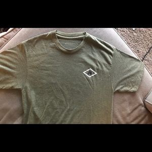 Men’s small moss green Active Ride Shop Select Tee